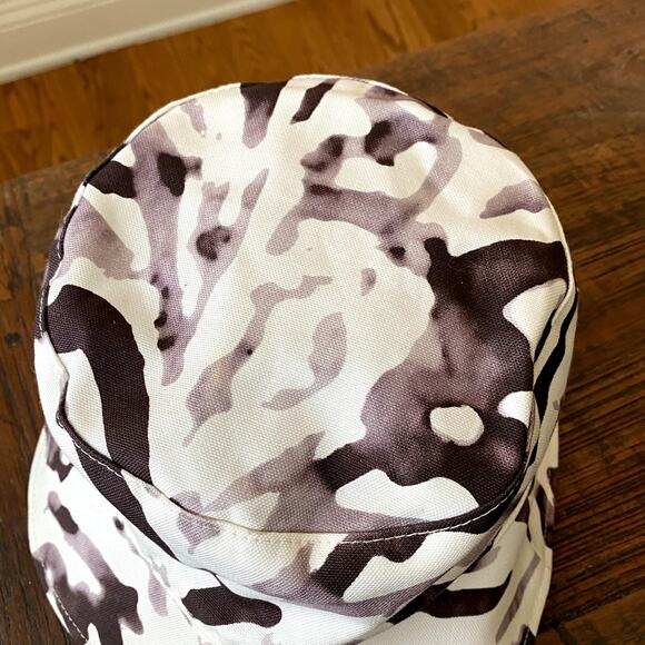 Jim Thompson Animal Print Neutrals Bucket Hat - Picture 2 of 7